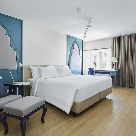 56 Surawong Hotel Bangkok Buitenkant foto