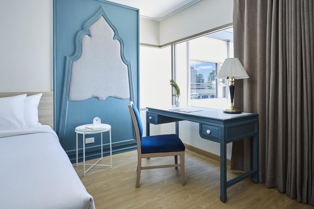 56 Surawong Hotel Bangkok Buitenkant foto