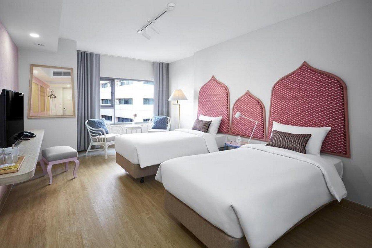 56 Surawong Hotel Bangkok Buitenkant foto